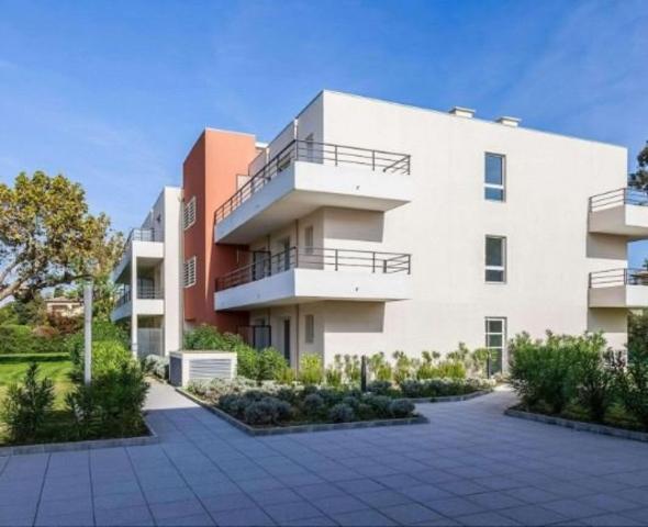 INVESTISSEMENT LOCATIF – Mandelieu-la-Napoule – Résidence de tourisme Comfort Aparthotel Cannes Mandelieu - 6,02 % de rentabilité