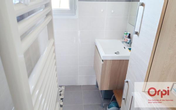 Maison à vendre    4 pièces •  Le Lardin-Saint-Lazare