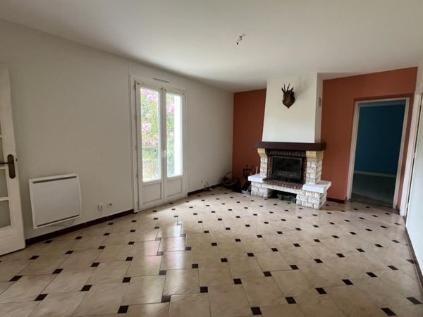 Maison à louer 800 € CC Ribérac 4 p 82 m² DPE D
