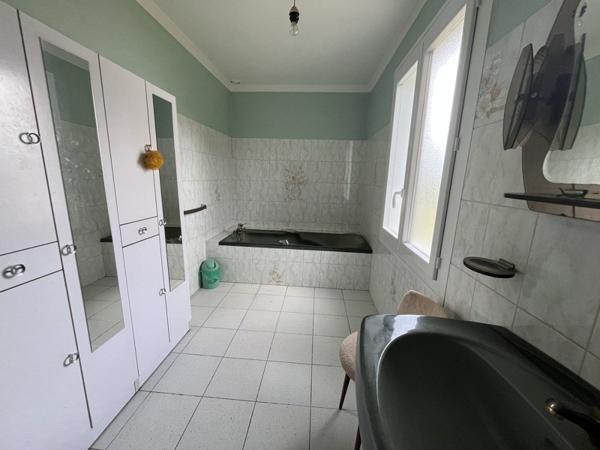 Maison à louer 800 € CC Ribérac 4 p 82 m² DPE D