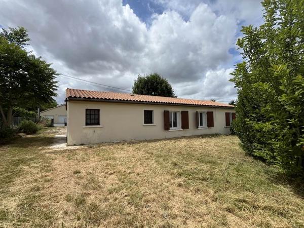 Maison à louer 800 € CC Ribérac 4 p 82 m² DPE D