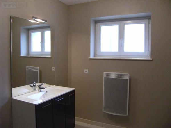 Maison individuelle à louer à Aumur dans le Jura (39410), ref : 033/2791