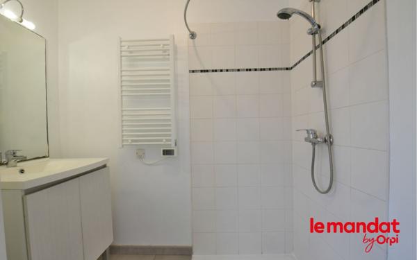 Appartement à louer    2 pièces • 41,70 m2 Bègles