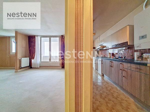 Saran bourg, appartement 3 chambres avec box en sous sol, parking et cave, dernier étage avec balcon, vue dégagée