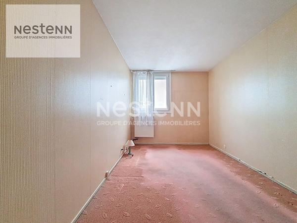 Saran bourg, appartement 3 chambres avec box en sous sol, parking et cave, dernier étage avec balcon, vue dégagée