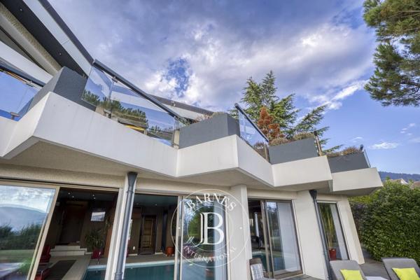 Lucinges, Maison 4 Chambres -  435 m² à vendre