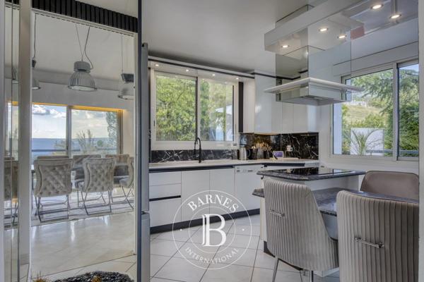 Lucinges, Maison 4 Chambres -  435 m² à vendre