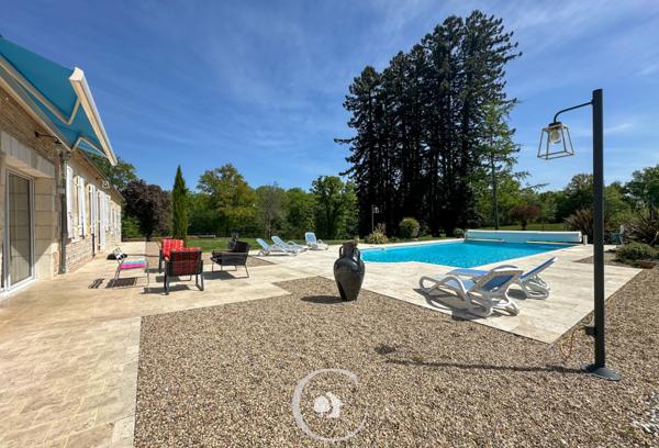 Prigonrieux (24130) DEMEURE BOURGEOISE BERGERAC 387M2 - 4 SUITES - PISCINE - DEPENDANCES - GARAGES - 18 HA
