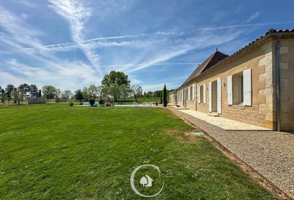 Prigonrieux (24130) DEMEURE BOURGEOISE BERGERAC 387M2 - 4 SUITES - PISCINE - DEPENDANCES - GARAGES - 18 HA