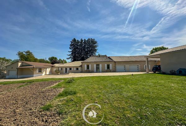 Prigonrieux (24130) DEMEURE BOURGEOISE BERGERAC 387M2 - 4 SUITES - PISCINE - DEPENDANCES - GARAGES - 18 HA