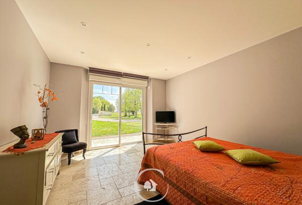 Prigonrieux (24130) DEMEURE BOURGEOISE BERGERAC 387M2 - 4 SUITES - PISCINE - DEPENDANCES - GARAGES - 18 HA