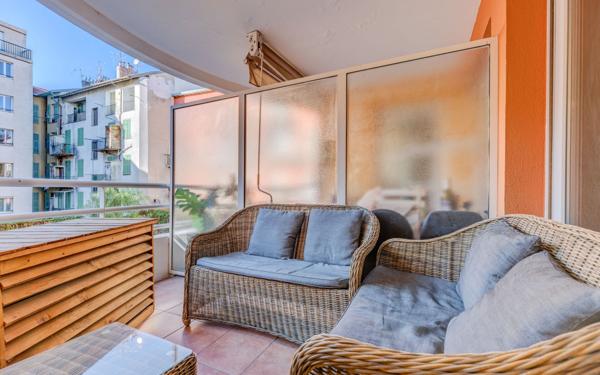 Appartement à vendre    2 pièces • 47,04 m2 Nice