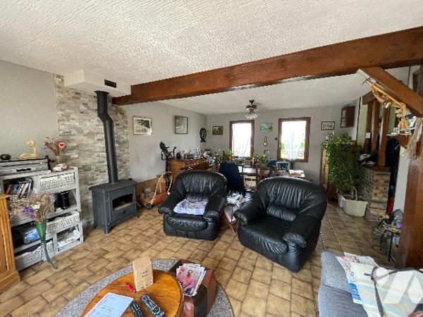 Pavillon d'habitation situé à BEAUCHAMPS (Somme) de 4 pièces principales