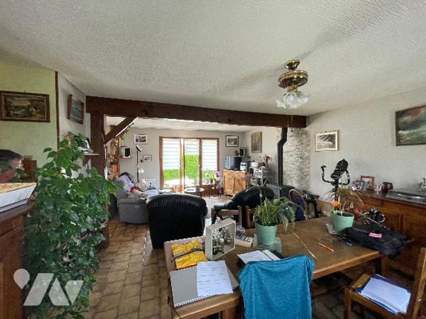 Pavillon d'habitation situé à BEAUCHAMPS (Somme) de 4 pièces principales