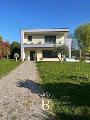 Chens-sur-Léman, Maison 4 Chambres -  212 m² à vendre