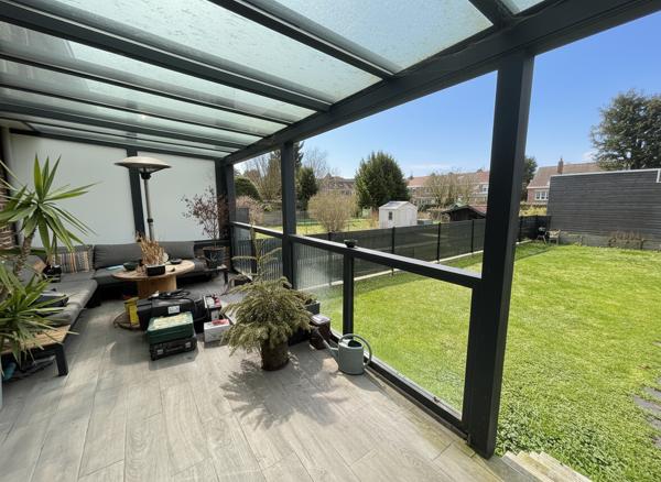 À proximité de la citadelle - Maison 4 pièces avec garage