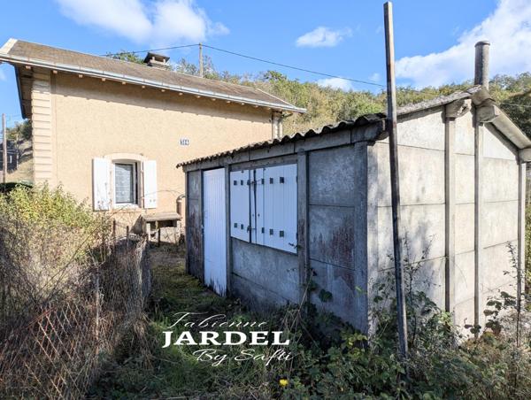 MAISON DE GARDE BARRIERE T3  A RENOVER