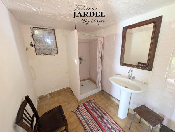 MAISON DE GARDE BARRIERE T3  A RENOVER