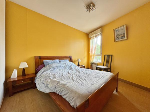 Appartement  3 pièce(s)  2 chambre(s)  77.66 m²