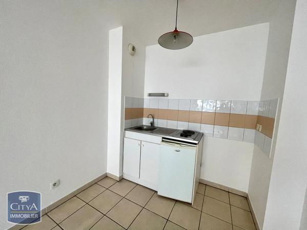 Appartement à louer 2 pièces 39.3m² Béziers (34500)