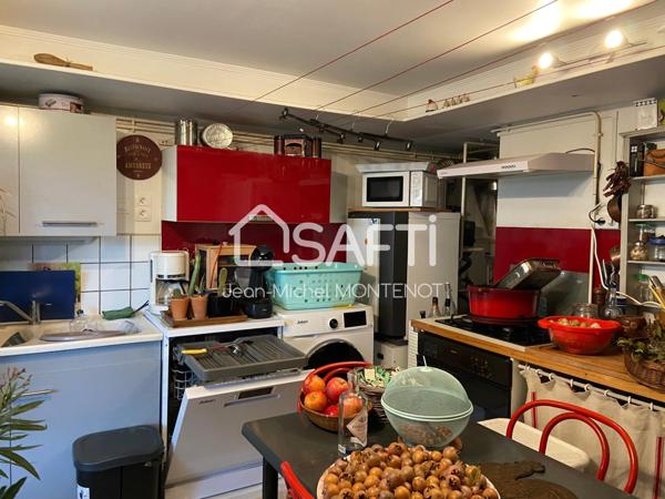 EXCLUSIVITE A MONTAGNY-LES-BEAUNE. Maison 112 m² hab 4 ch. Jardin 746 m².