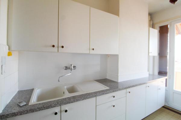 Appartement T3 lumineux avec cave – Montceau