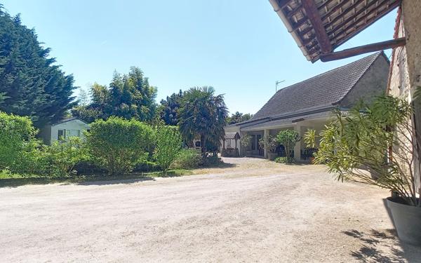 Maison à vendre    5 pièces • 112 m2 Varennes-le-Grand