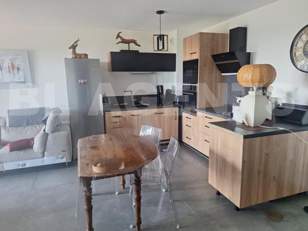  À vendre – Charmant T4 de 79 m² -  parkings - BORGO