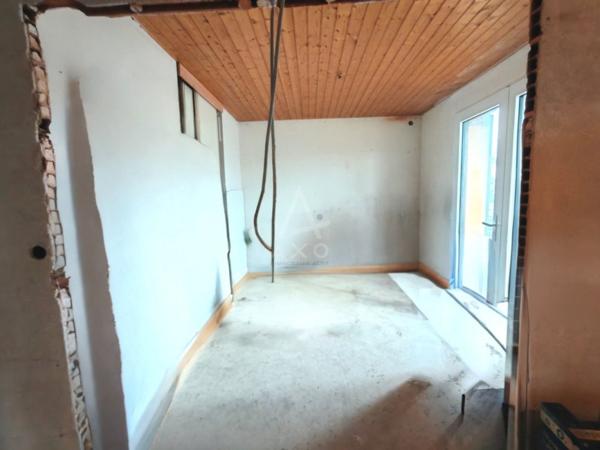 Le Loroux-Bottereau, petite maison à rénover...