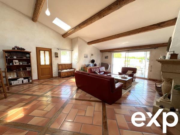 VIAS - HERAULT - 3 CHAMBRES - PISCINE - DEPENDANCES - GARAGE - CALME -