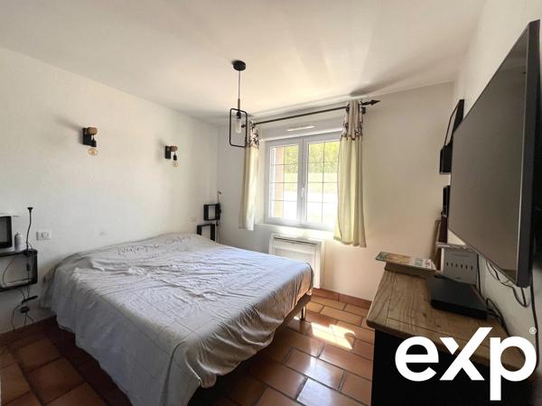 VIAS - HERAULT - 3 CHAMBRES - PISCINE - DEPENDANCES - GARAGE - CALME -