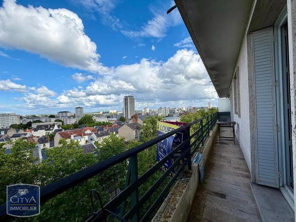 Appartement à louer 2 pièces 49.71m² Tours (37000)