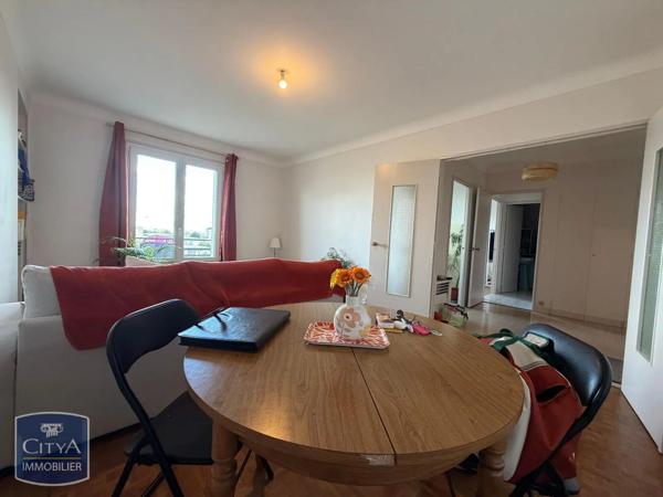 Appartement à louer 2 pièces 49.71m² Tours (37000)