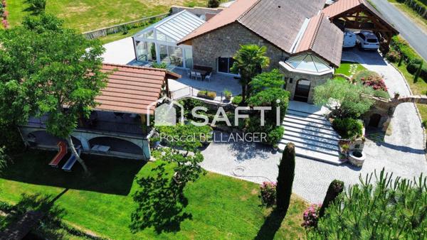 Magnifique propriété de prestige, une maison de 5 pièces de 168 m² nichée sur un vaste terrain de 4210 m².