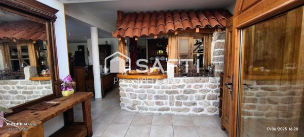 Magnifique propriété de prestige, une maison de 5 pièces de 168 m² nichée sur un vaste terrain de 4210 m².