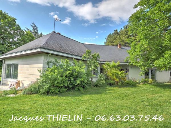 SPACIEUSE PROPRIÉTÉ SUR PARC D'UN HECTARE !!!