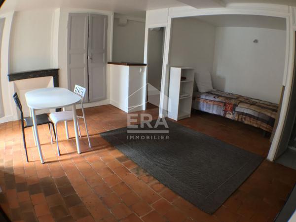STUDIO MEUBLE A LOUER - BLOIS - HYPERCENTRE, PROCHE ECOLES & COMMERCES