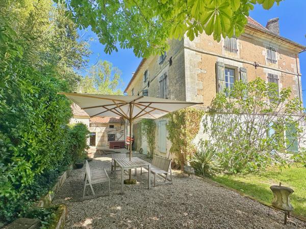 Maison à vendre à Saint-Séverin (16390) - Charente