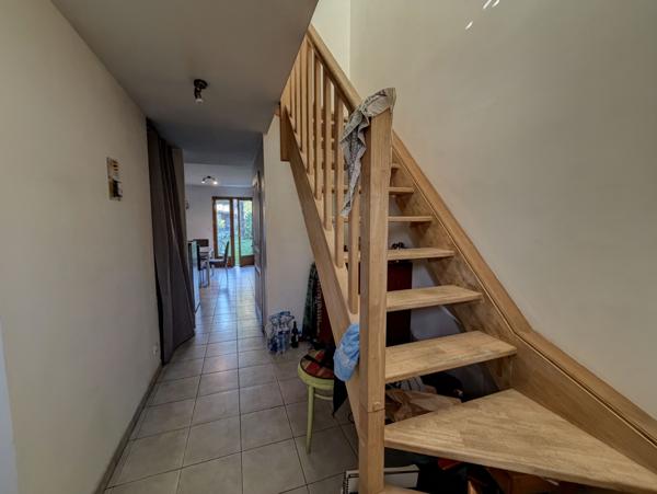 Villeneuve-sur-Lot (47300) Maison de ville rénovée d'environ 83m² , avec jardin et garage