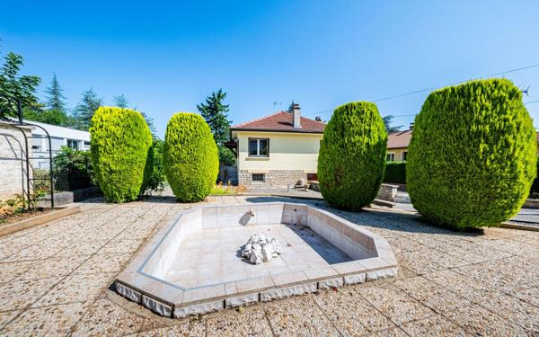 Maison à vendre    4 pièces •  Dijon