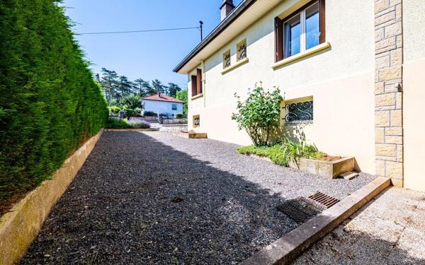 Maison à vendre    4 pièces •  Dijon