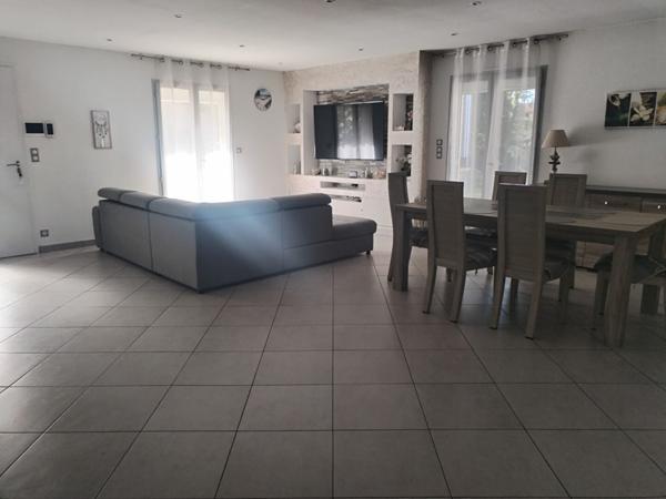Maison 3 chambres au calme. Terrain 549 m²  Biganos