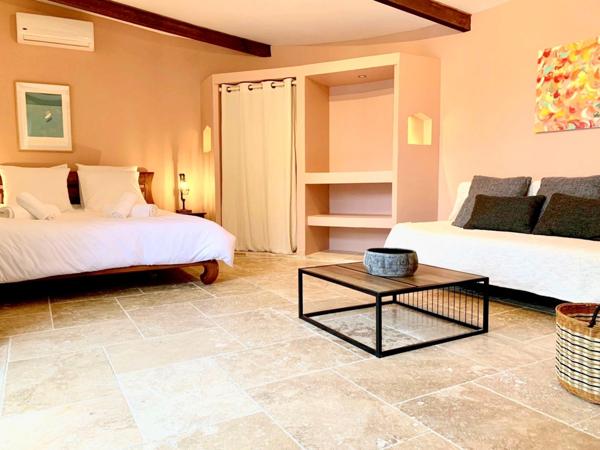 OLETTA – Propriété d’exception en pierre avec piscine et vaste terrain paysager