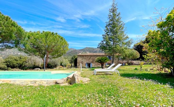 OLETTA – Propriété d’exception en pierre avec piscine et vaste terrain paysager