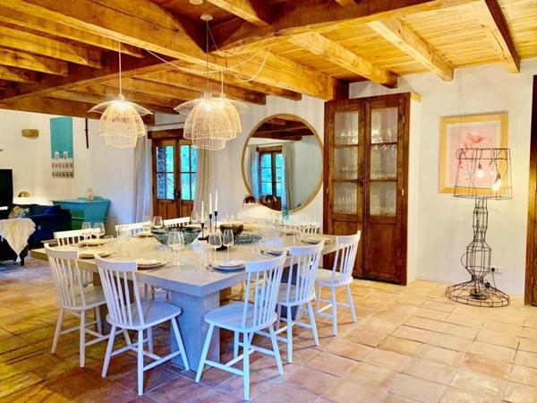 OLETTA – Propriété d’exception en pierre avec piscine et vaste terrain paysager