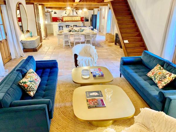 OLETTA – Propriété d’exception en pierre avec piscine et vaste terrain paysager