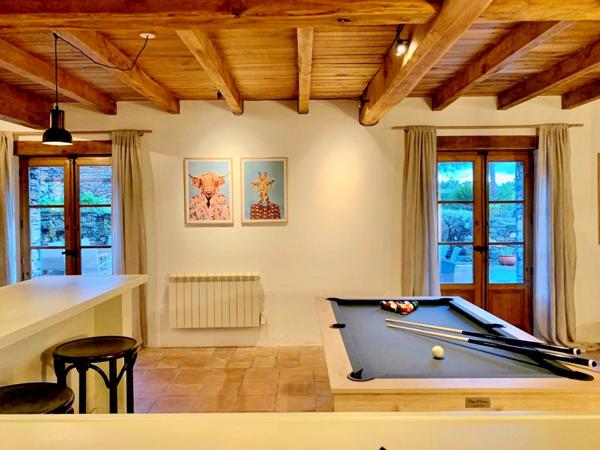 OLETTA – Propriété d’exception en pierre avec piscine et vaste terrain paysager