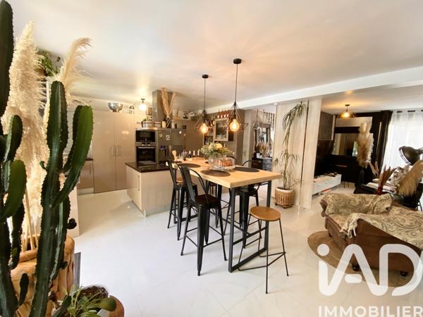 Maison à vendre 6 pièces 125 m² Saint-Fargeau-Ponthierry