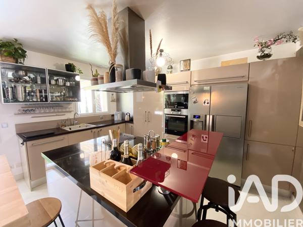 Maison à vendre 6 pièces 125 m² Saint-Fargeau-Ponthierry