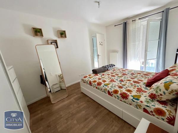Appartement à louer 2 pièces 38.85m² Le Blanc-Mesnil (93150)